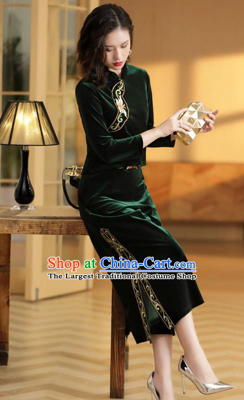 Chinese National Classical Embroidered Green Velvet Blouse and Skirt Traditional Women Tang Suit Clothing