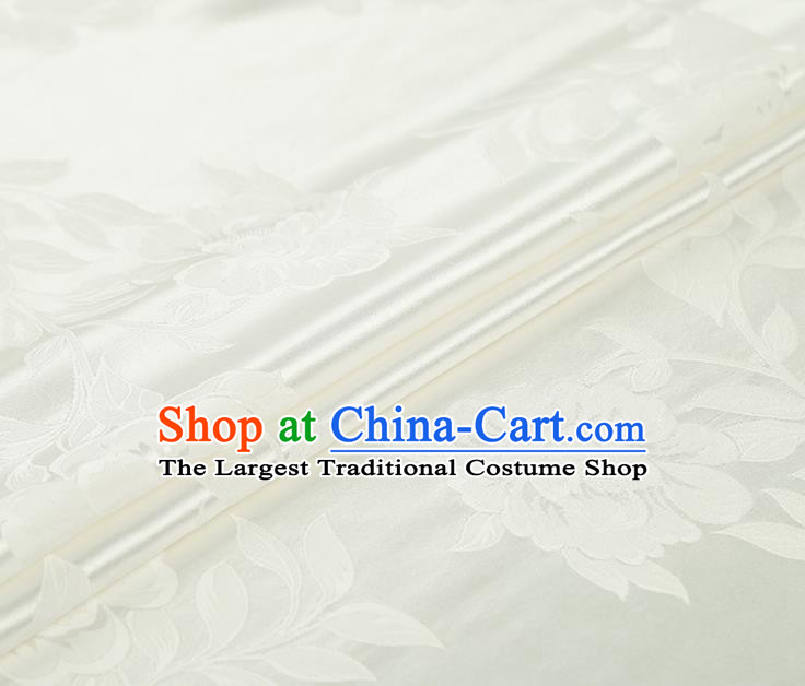 China Jacquard White Silk Fabric Traditional Brocade Fabric Asian Cheongsam Gambiered Guangdong Gauze