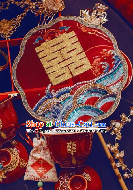 China Handmade Wedding Palace Fan Bride Embroidered Fan Traditional Red Silk Fan