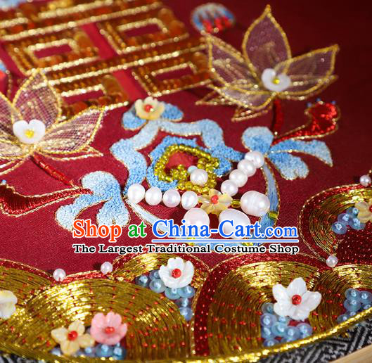 China Embroidered Lotus Circular Fan Traditional Xiuhe Suit Red Silk Fan Handmade Wedding Bride Palace Fan