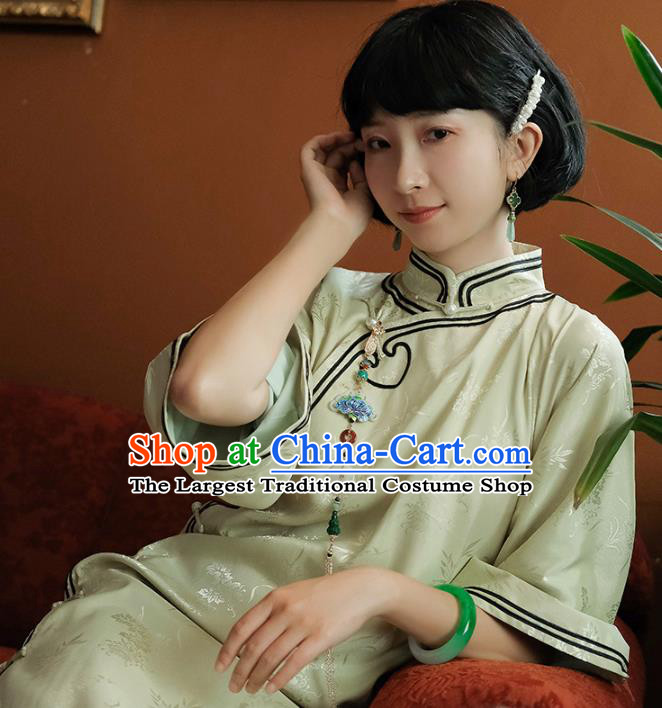 China National Wide Sleeve Qipao Dress Clothing Traditional Young Lady Light Green Silk Cheongsam