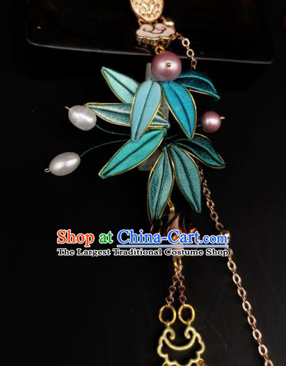 China Traditional Cheongsam Brooch Accessories Handmade Blue Silk Bamboo Leaf Lappet Pendant