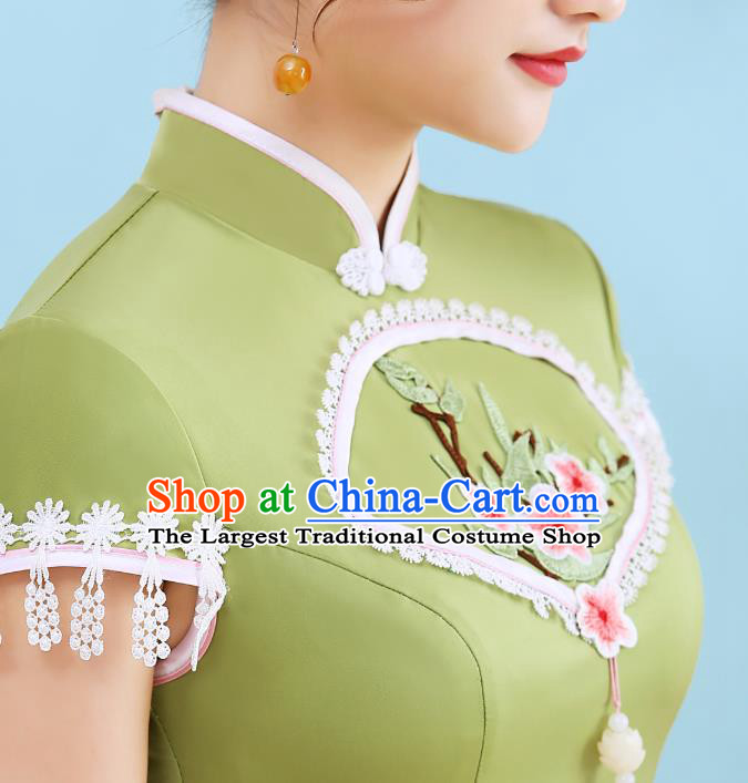 China Stage Performance Ao Dai Cheongsam Catwalks Embroidery Peach Blossom Qipao Dress Classical Fan Dance Clothing