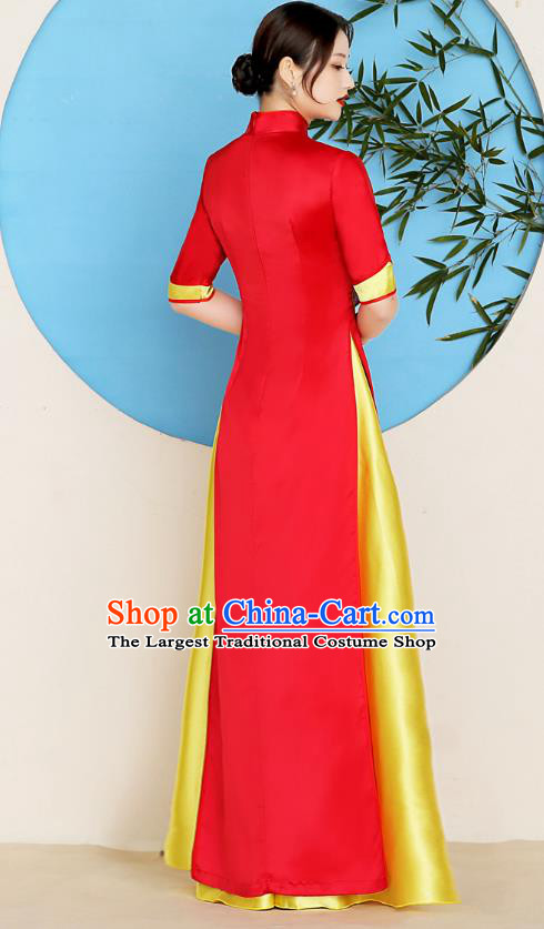 China Wedding Mother Clothing Stage Performance Embroidery Golden Phoenix Cheongsam Catwalks Red Satin Qipao Dress