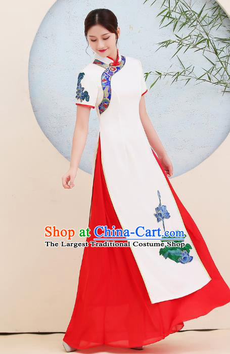 China Embroidery Lotus White Cheongsam Stage Show Clothing Woman Catwalks Qipao Dress