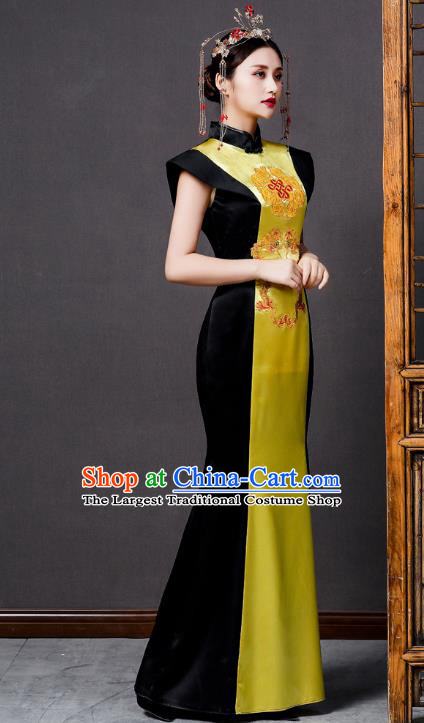 China Catwalks Show Embroidery Dragon Cheongsam Stage Performance Clothing Bride Fishtail Golden Qipao Dress