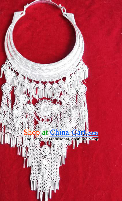 China Traditional Guizhou Ethnic Necklet Jewelry Miao Nationality Silver Necklace Accessories