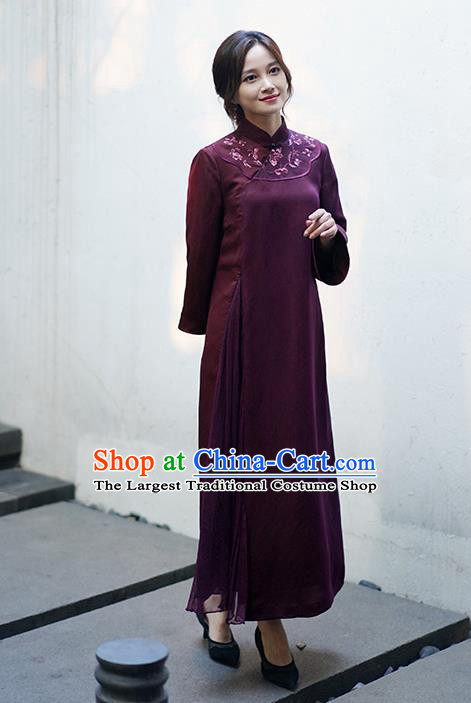 Republic of China Classical Embroidered Qipao Dress National Female Wine Red Silk Cheongsam