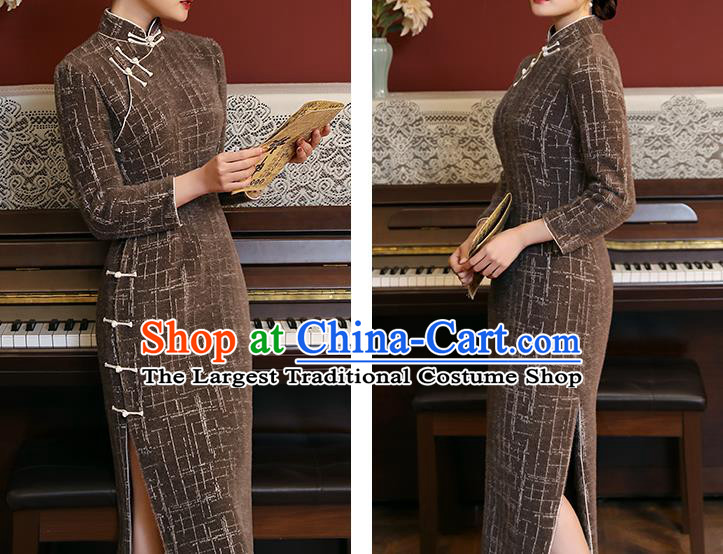 Chinese Traditional Winter Cheongsam National Young Lady Costume Classical Brown Mink Hair Qipao Dress