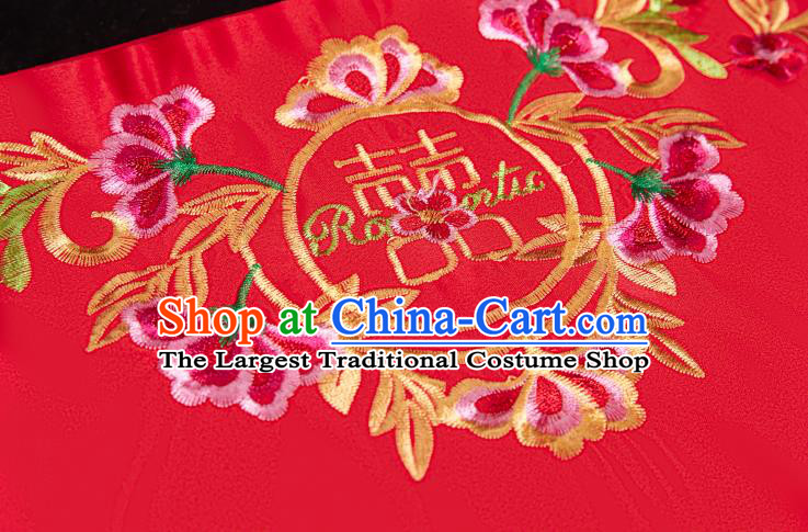 China Traditional Wedding Headpiece Red Satin Kerchief Xiuhe Suit Embroidered Bridal Veil