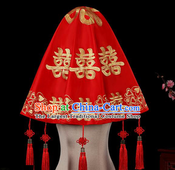 China Red Satin Circular Kerchief Bridal Veil Traditional Wedding Xiuhe Suit Embroidered Headpiece