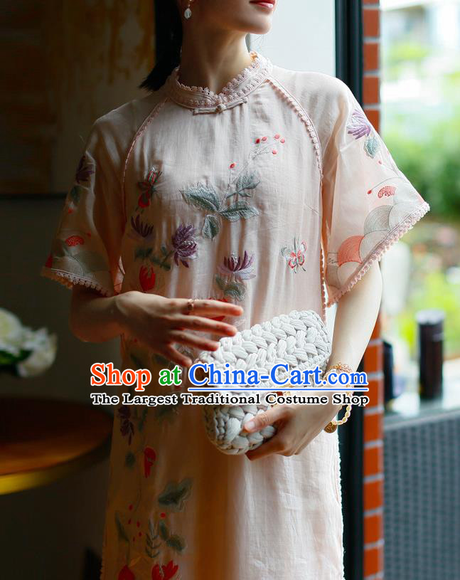 China Classical Pink Ramine Cheongsam Costume Traditional Young Woman Embroidered Chrysanthemum Qipao Dress