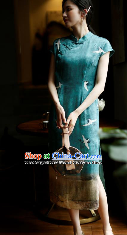 China Classical Young Woman Cheongsam Costume Traditional Printing Green Silk Qipao Dress