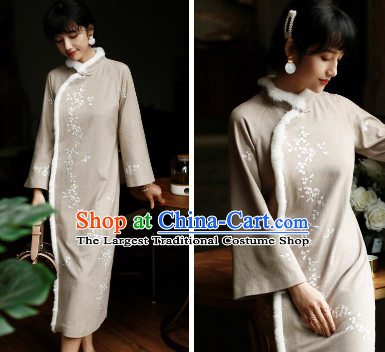 China Winter Cheongsam Costume Traditional Young Lady Light Grey Woolen Qipao Dress
