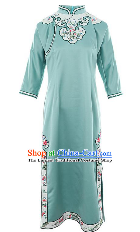 China Traditional Stage Performance Qipao Dress Classical Embroidered Light Green Satin Cheongsam
