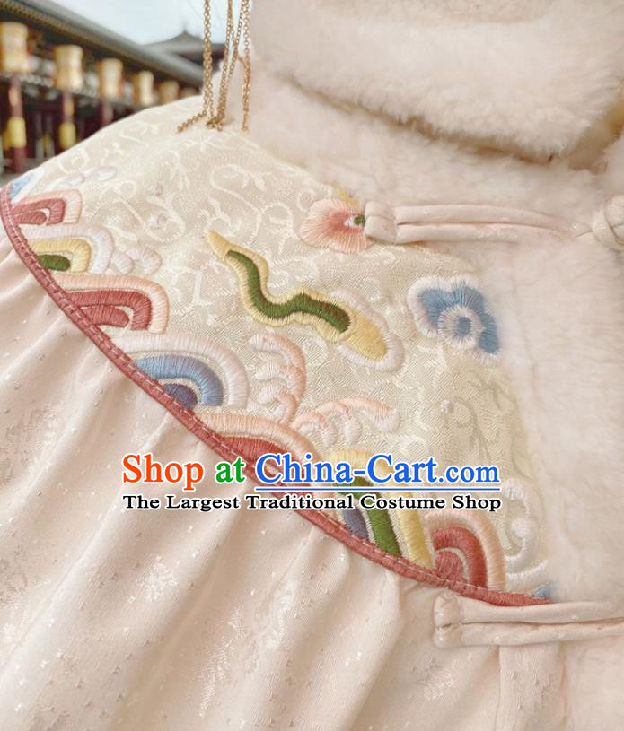 China Ancient Court Woman Embroidered Beige Long Cape Clothing Traditional Qing Dynasty Imperial Concubine Cloak
