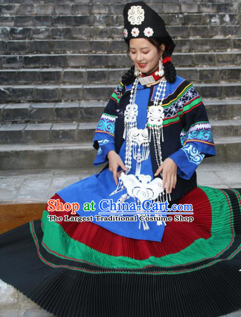 China Yi Nationality Woman Folk Dance Clothing Traditional Liangshan Ethnic Stage Performance Costumes and Hat