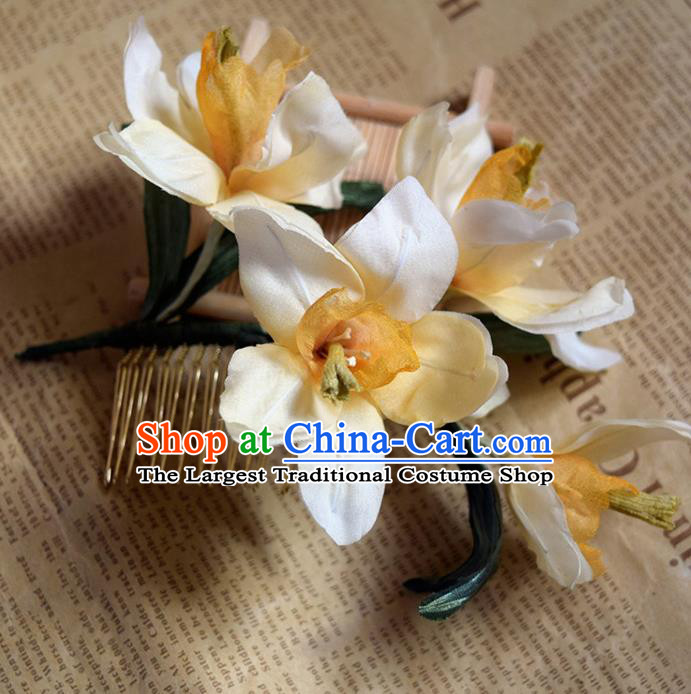 Chinese Handmade Hair Accessories Cheongsam Hairpin Traditional Ming Dynasty Yellow Silk Daffodil Hair Comb