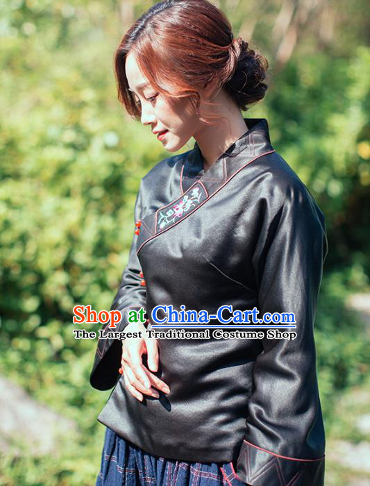 China Classical Embroidered Jacket National Women Clothing Tang Suit Black Silk Cotton Wadded Coat
