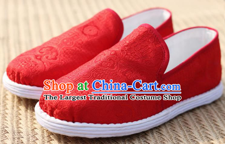 China Handmade Wedding Layered Cotton Sole Shoes National Woman Red Brocade Shoes