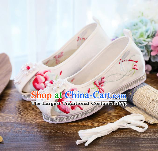 China National Embroidered Shoes Pearls Tassel Hanfu Shoes Handmade White Cloth Shoes