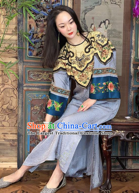 China National Cheongsam Costume Hand Embroidered Grey Silk Qipao Dress