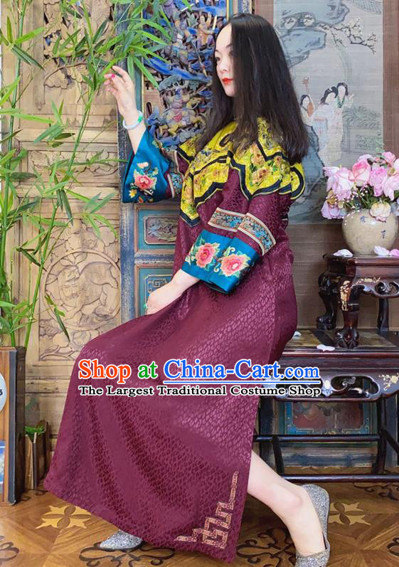 China National Embroidered Cheongsam Costume Hand Embroidery Purple Silk Qipao Dress