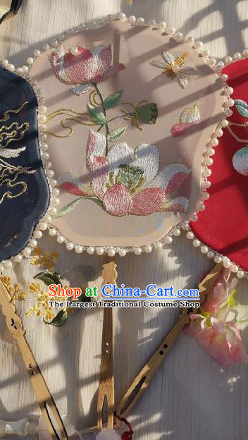 China Handmade Embroidered Lotus Dragonfly Palace Fan Classical White Silk Fan Traditional Song Dynasty Fan