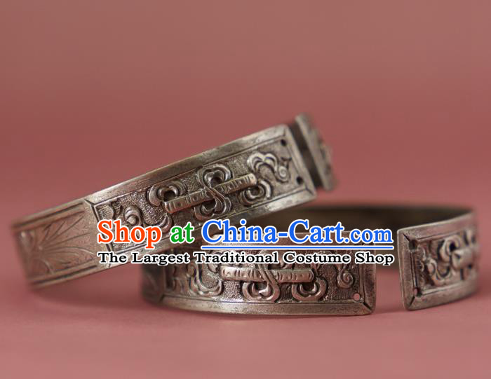 Chinese Traditional Qing Dynasty Wristlet Accessories National Cheongsam Silver Carving Bracelet