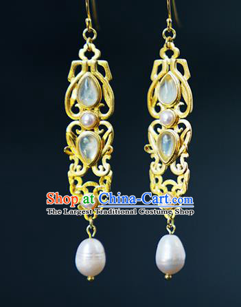 China Traditional Cheongsam Golden Earrings Handmade Pearl Chalcedonye Ear Accessories
