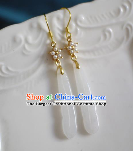 China Ancient Princess Jade Feather Earrings Traditional Ming Dynasty Pearls Ear Jewelry