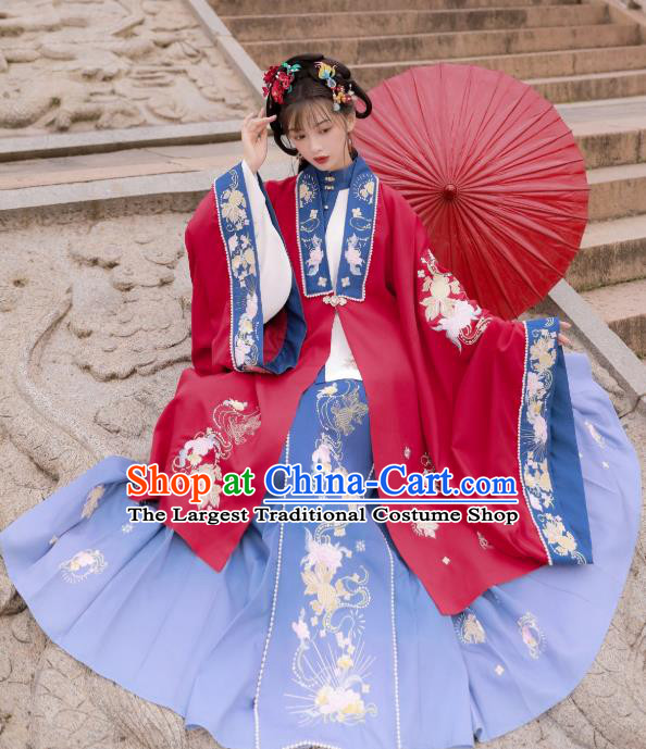 China Traditional Ming Dynasty Historical Costumes Ancient Patrician Lady Hanfu Clothing