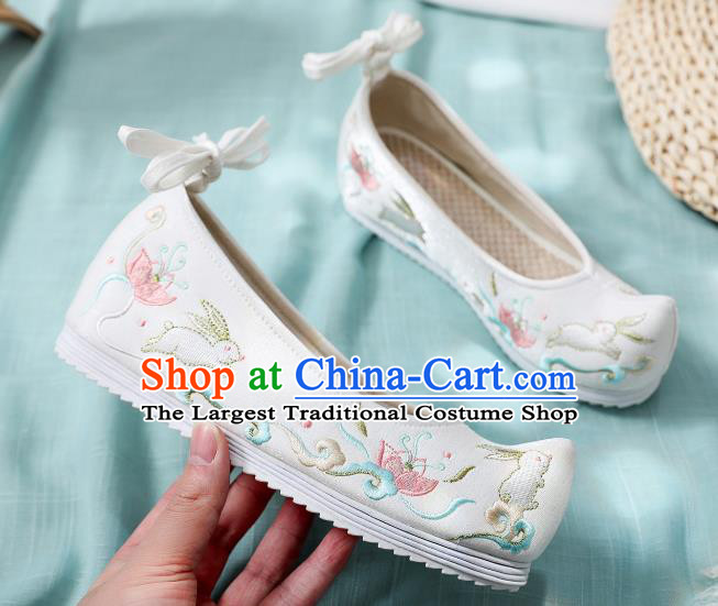 China National Embroidered Rabbit Shoes Traditional Ming Dynasty Hanfu Shoes Handmade Princess White Cloth Shoes