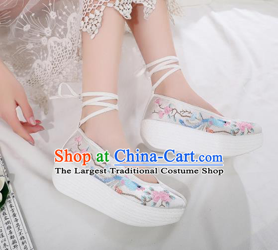 China Embroidered Peach Blossom Shoes Traditional Hanfu White Satin Shoes Handmade Platform Shoes