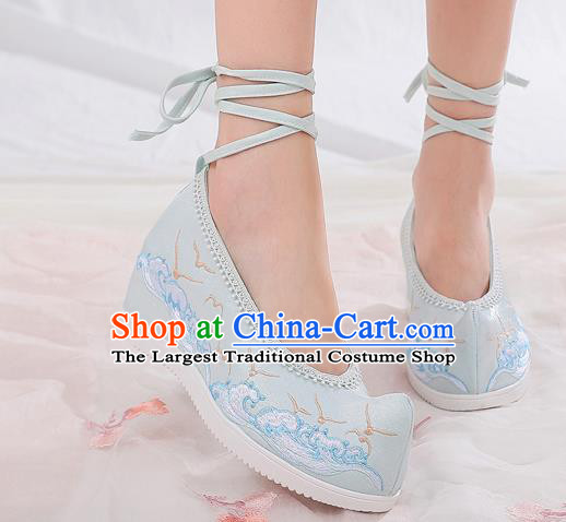 China Handmade Light Blue Cloth Shoes National Woman Wedges Shoes Traditional Embroidered Waves Shoes