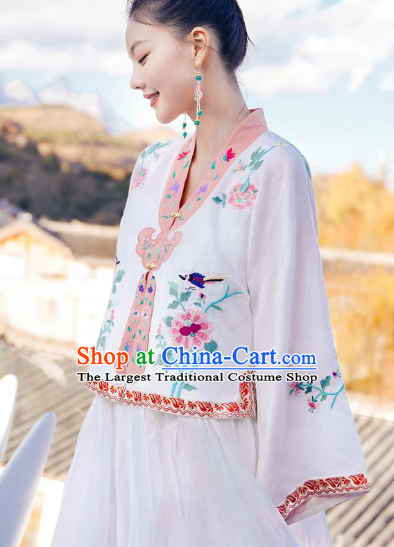 China Traditional Embroidered White Blouse National Tang Suit Upper Outer Garment Clothing