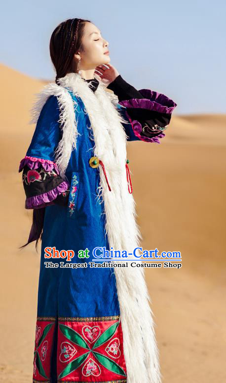 Chinese Traditional Ethnic Woman Outer Garment Costume Tang Suit Embroidered Blue Long Greatcoat