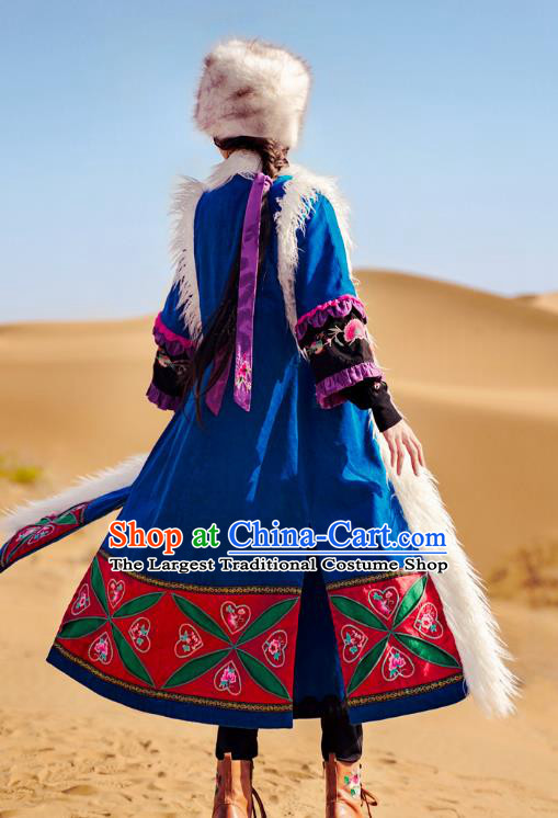 Chinese Traditional Ethnic Woman Outer Garment Costume Tang Suit Embroidered Blue Long Greatcoat