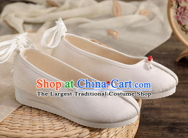 China National White Brocade Shoes Traditional Tang Suit Shoes Handmade Hanfu Dance Shoes