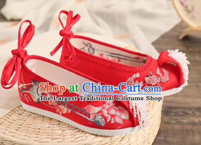 China National Wedding Red Cloth Pearls Tassel Shoes Traditional Embroidered Lotus Fish Shoes Handmade Folk Dance Shoes