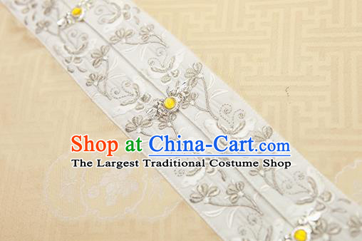 China Ancient Young Beauty Hanfu Garment Traditional Ming Dynasty Noble Lady Historical Clothing