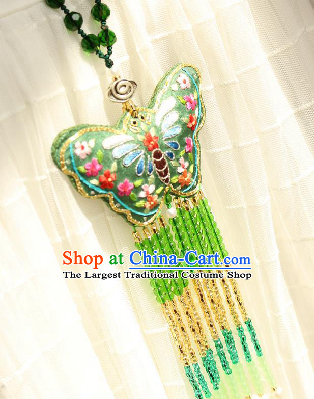 China Handmade Tassel Necklet Traditional Cheongsam Embroidered Green Butterfly Necklace Accessories