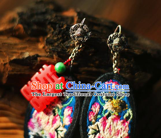 China Traditional Cheongsam Embroidered Ear Accessories National Wedding Golden Bell Earrings