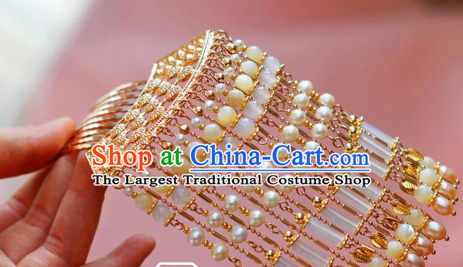 China Ancient Court Woman Golden Hairpin Traditional Tang Dynasty Empress Pearls Tassel Hair Comb