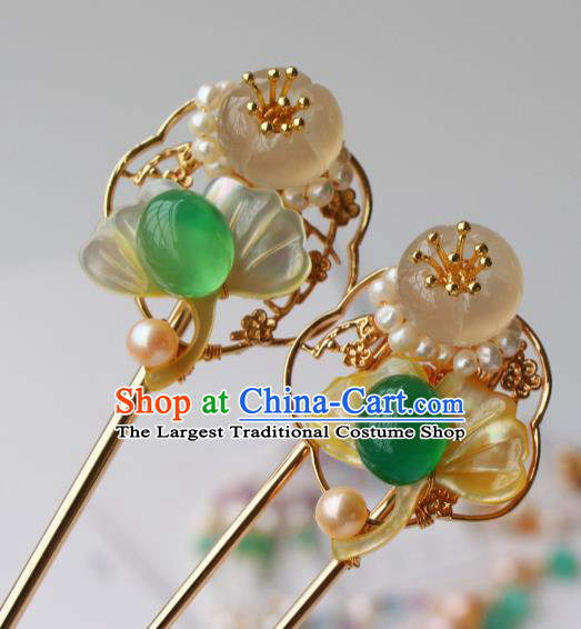 China Ancient Noble Lady Jade Hairpin Traditional Song Dynasty Princess Shell Ginkgo Leaf Hair Stick