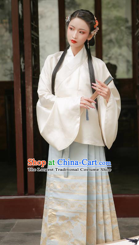 China Ancient Patrician Woman Hanfu Dress Traditional Ming Dynasty Noble Lady Historical Clothing