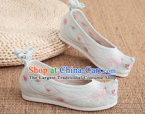 China Embroidered Phoenix Shoes Handmade Bow Shoes Traditional Hanfu Light Blue Shoes