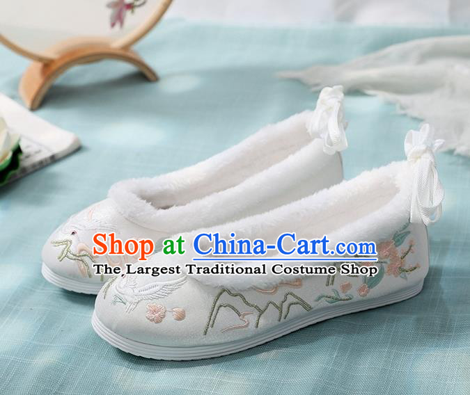 Chinese Traditional Hanfu Shoes White Cloth Shoes Embroidered Shoes National Woman Winter Shoes