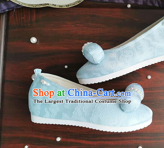 China Traditional Court Hanfu Shoes Ancient Jin Dynasty Princess Pearls Shoes Handmade Light Blue Cloth Shoes
