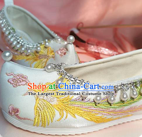 China Classical Beads Tassel Shoes Embroidered Phoenix Shoes Traditional Ming Dynasty Shoes Ancient Princess White Cloth Shoes